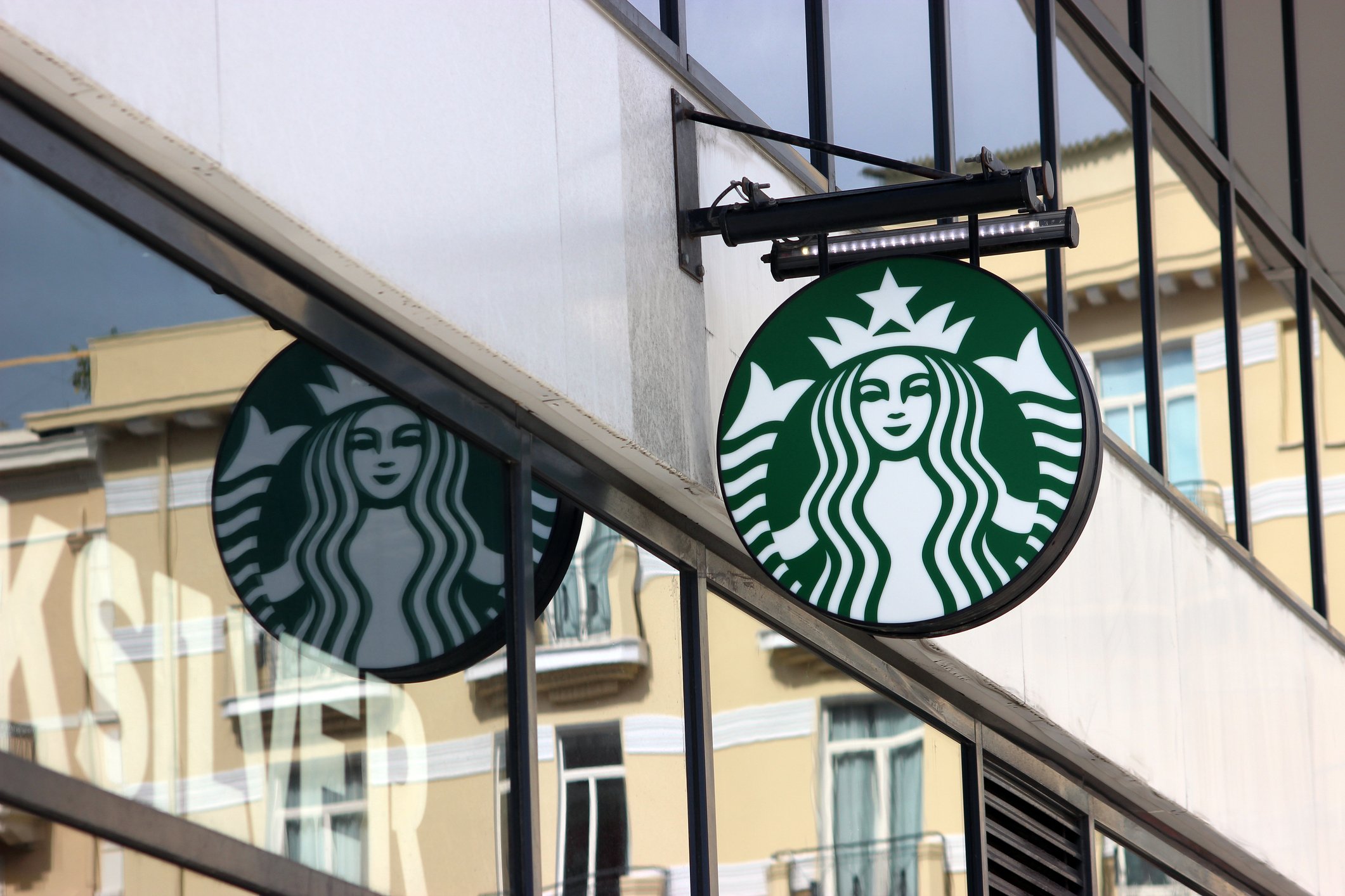 Starbucks cancels open-door policy and requires all cafe visitors to make purchases Starbucks cancels open-door policy and requires all cafe visitors to make purchases