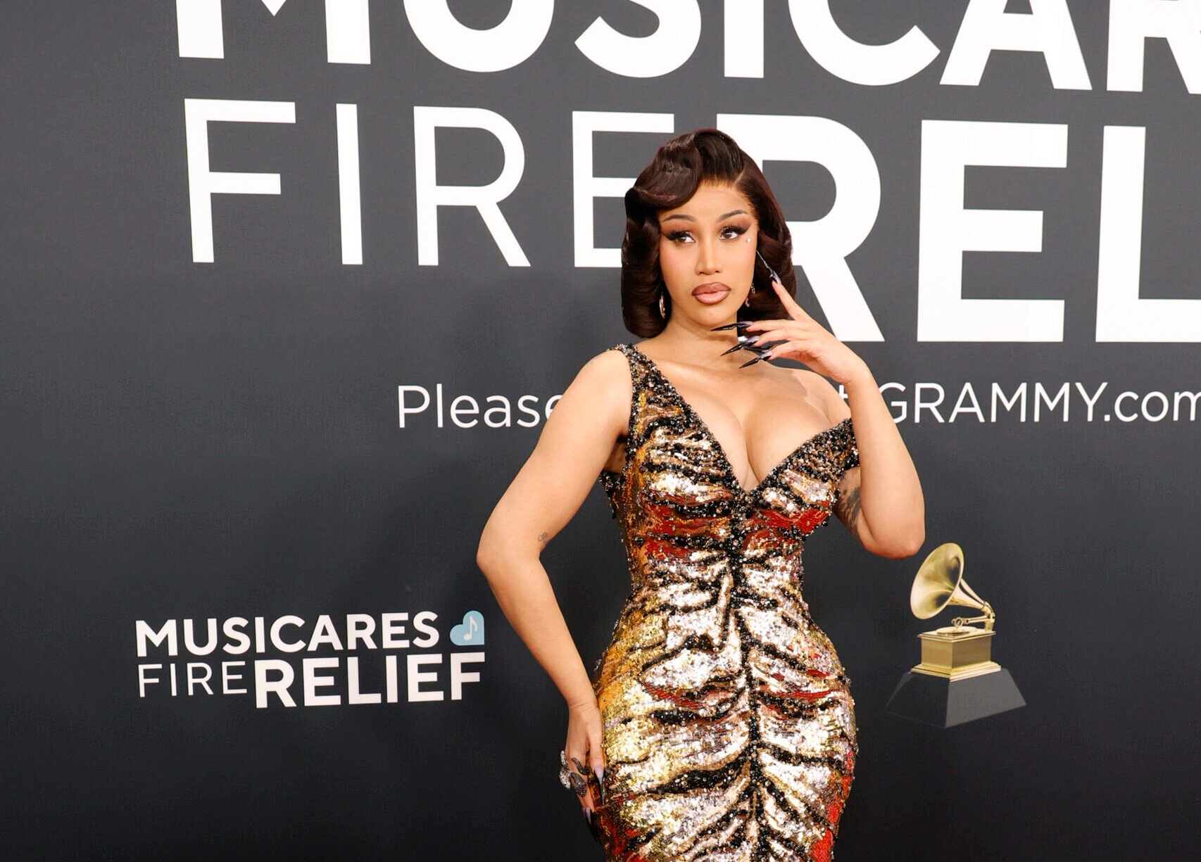 Cardi B says new album will be “Mysy” (video) Cardi B says new album will be “Mysy” (video)