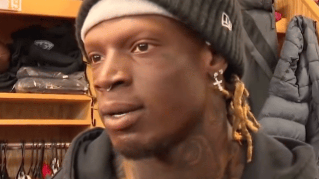 Former NFL WR Kadarius Toney accused of strangling a woman Former NFL WR Kadarius Toney accused of strangling a woman