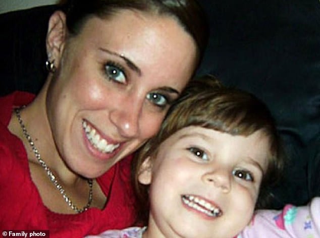 Casey Anthony launches Tiktok series, she says she advocates for her daughter accused of murder (video) Casey Anthony launches Tiktok series, she says she advocates for her daughter accused of murder (video)