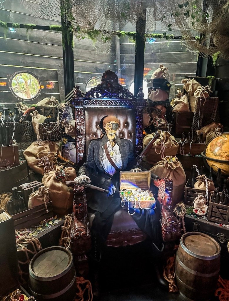 Shipwreck in Austin: Pirates pop-up, you don't want to miss it Shipwreck in Austin: Pirates pop-up, you don't want to miss it